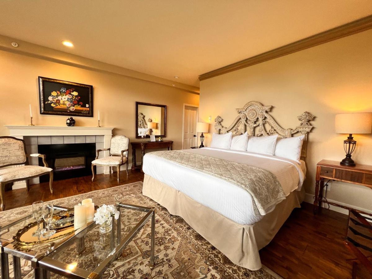Отель Woodstone Manor Inc. Sturdies Bay Экстерьер фото