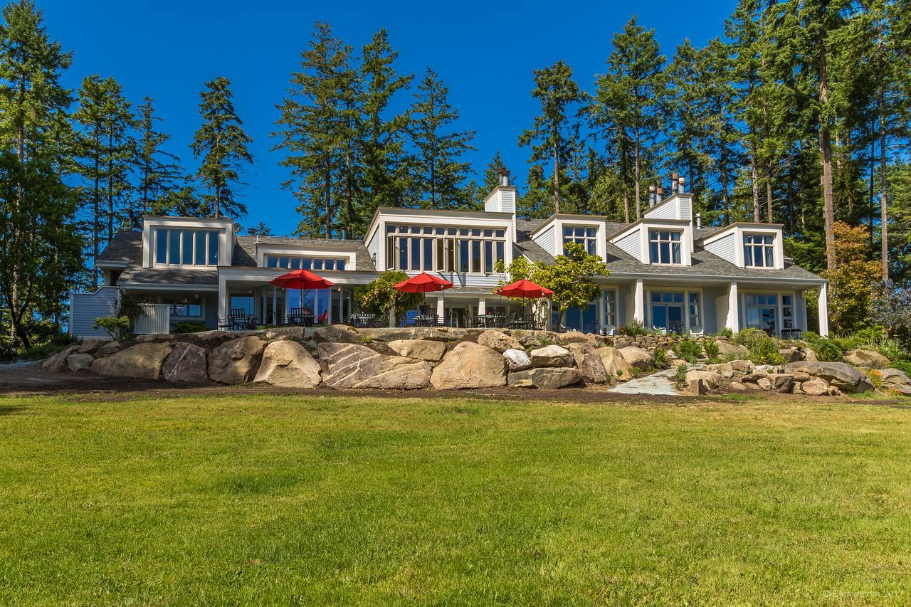Отель Woodstone Manor Inc. Sturdies Bay Экстерьер фото